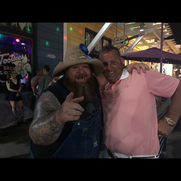 Meet your Posher, Shawn - Picture 2 of 2